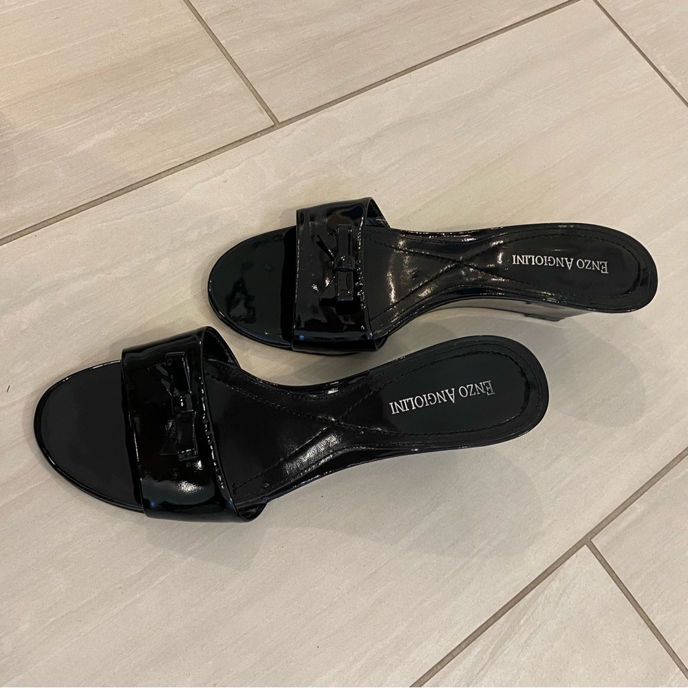 Enzo Angiolini Glossy Black Slide Sandals